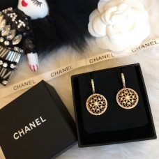 Дамски обеци Christian Dior с ажурна месингова висулка с цвете и диаманти