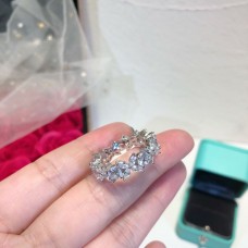 Продава се пръстен Tiffany Victoria с редуващи се диаманти от бяло злато
