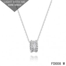 Висулка Van Cleef Arpels Perlee от бяло злато с 3 реда диаманти