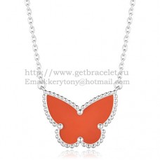 Висулка Van Cleef Arpels Lucky Alhambra Butterfly от бяло злато с карнеолски седеф