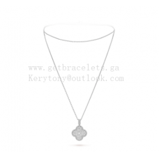 Дълго колие Van Cleef Arpels Magic Alhambra от бяло злато с диаманти Pave