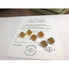 Обеци Van Cleef Arpels Alhambra от жълто злато, седеф